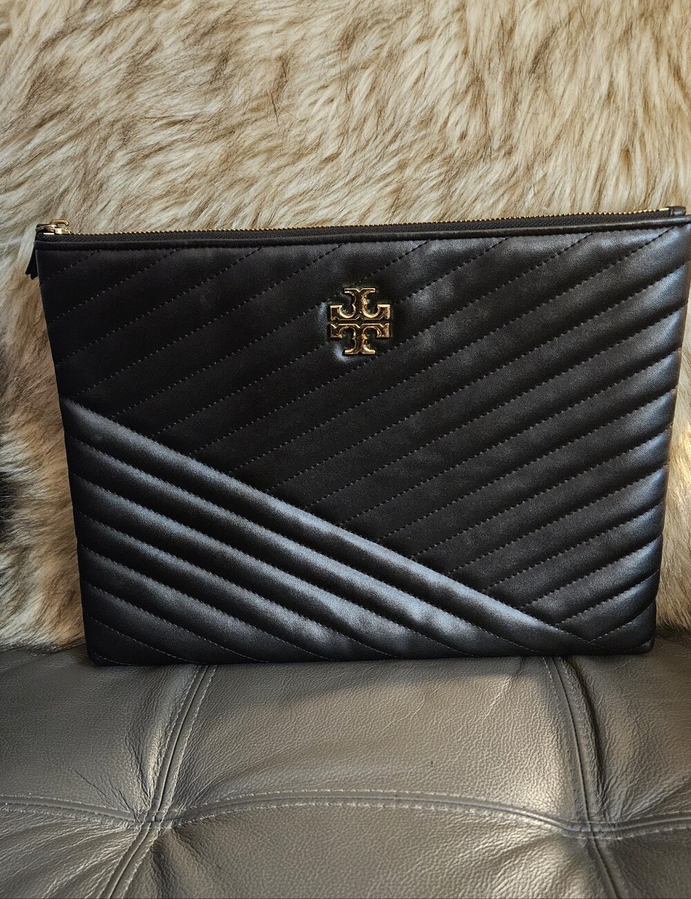 Tory Burch Quilted Leather Zip Pouch in Black with Gold Logo